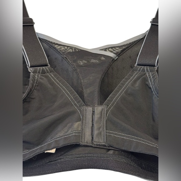 Livi Active No Wire Sports Bra 42D - Picture 3 of 7